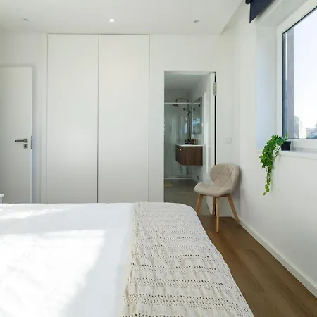 Gil - Luxurious V5 W Pool By Lovelystay Holiday home *