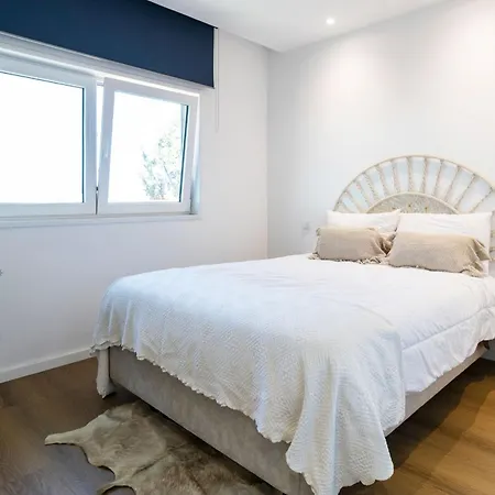 Vakantiehuis Gil - Luxurious V5 W Pool By Lovelystay