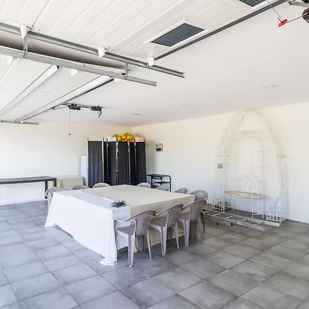 Vakantiehuis Gil - Luxurious V5 W Pool By Lovelystay Vila Nova de Gaia