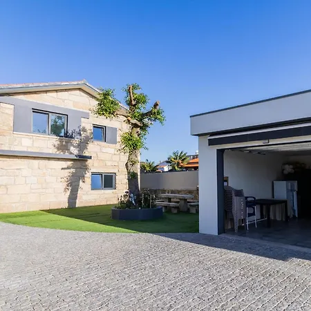 בית נופש Gil - Luxurious V5 W Pool By Lovelystay *