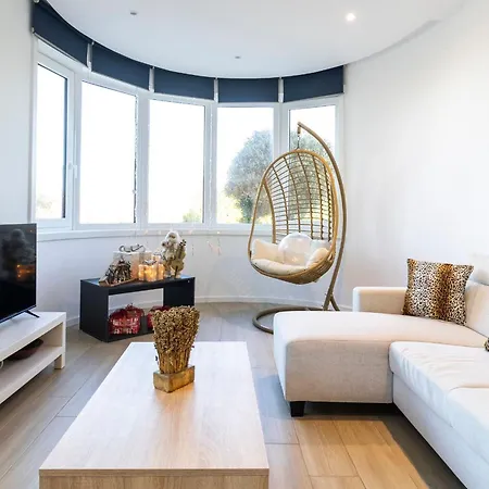 Vakantiehuis Gil - Luxurious V5 W Pool By Lovelystay *