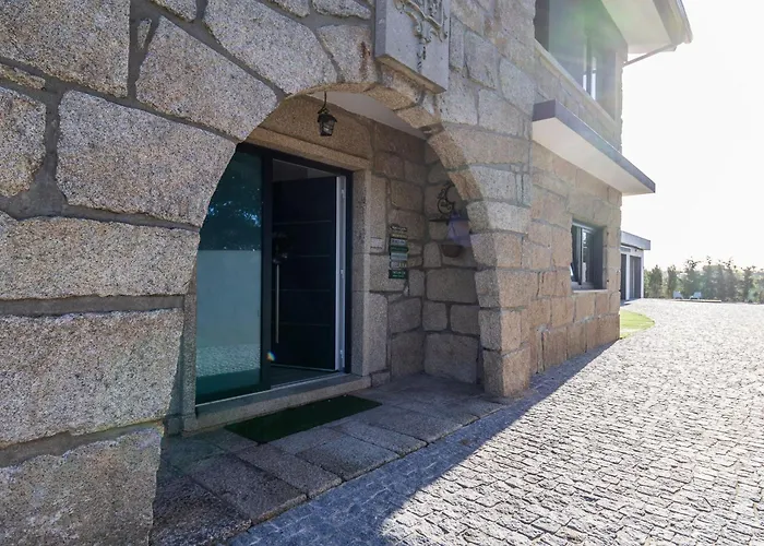 Gil - Luxurious V5 W Pool By Lovelystay