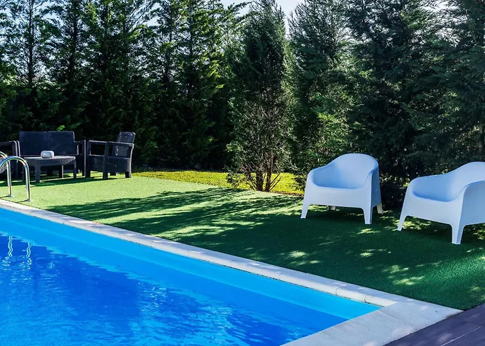 Gil - Luxurious V5 W Pool By Lovelystay *